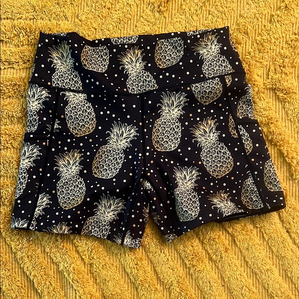 CVG Pineapple Print 5 in Shorts